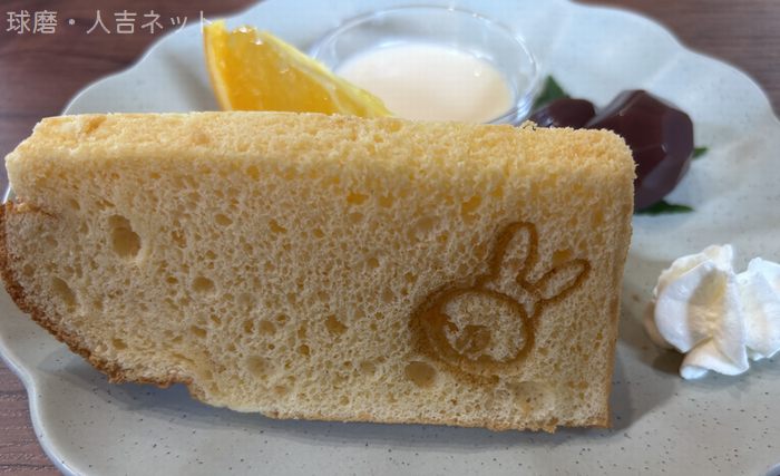 うさぎのしっぽ　シフォンケーキ